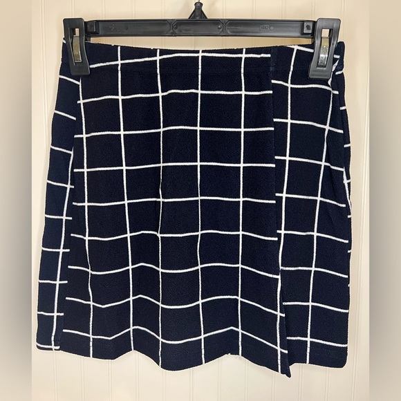 SHEIN Dresses & Skirts - Shein Women’s Navy & White Skirt Size S